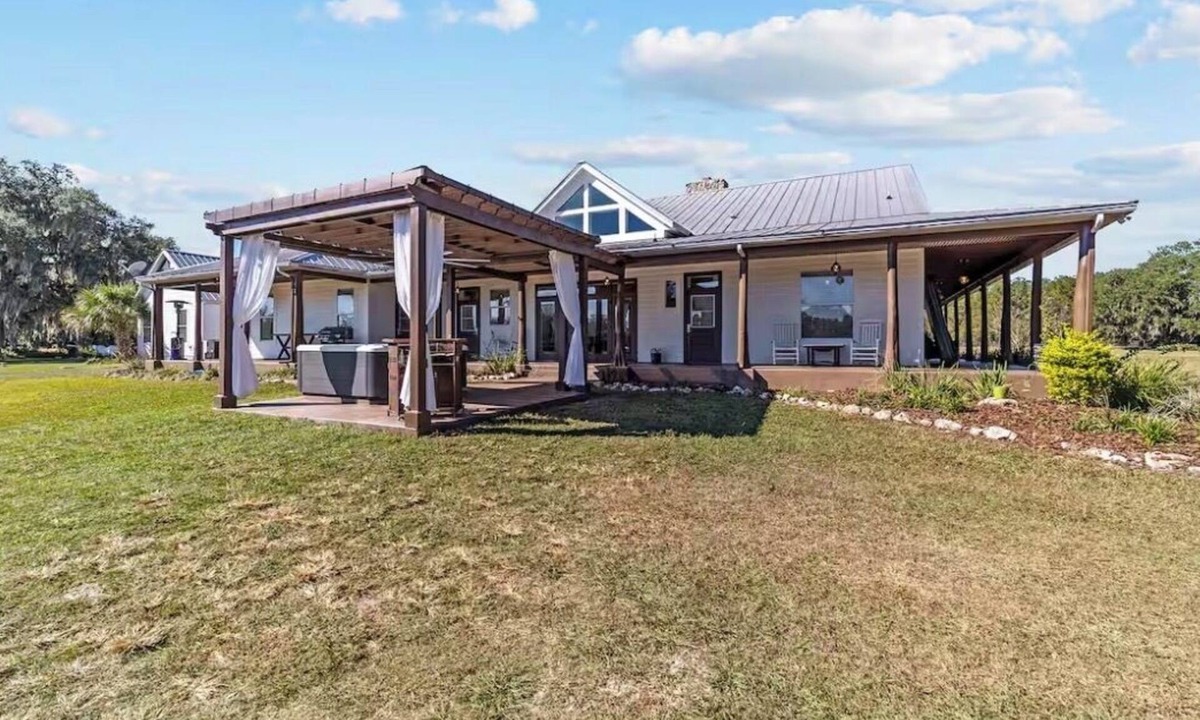 Reddick Other | Enjoy total privacy on a fully fenced 25-acre luxury ranch retreat of 5100sqft