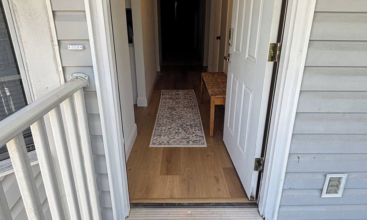 Ferry Pass Condo | Enjoyable 2-bedroom condo with AC in charming Pensacola