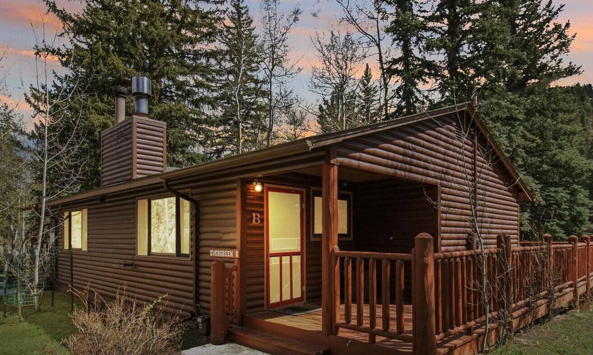 Estes Park Cabin | Evergreen Cabin B: Scenic River Views