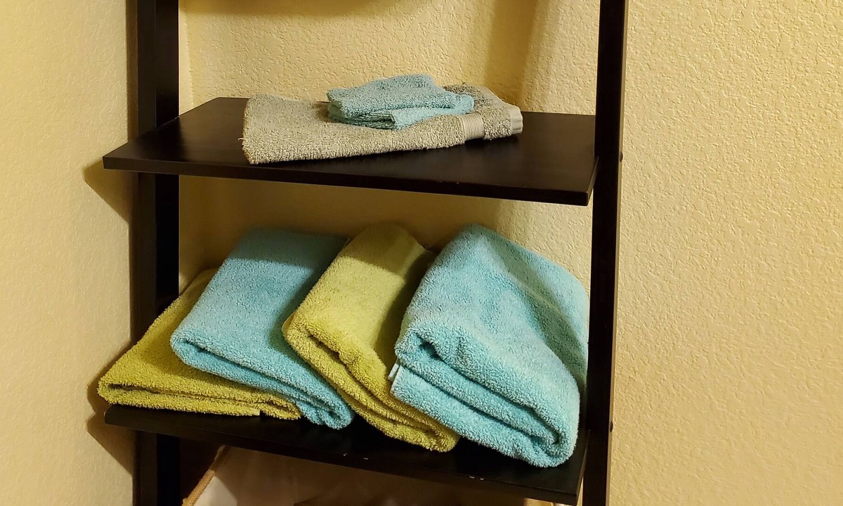 Homestead Apartment | Evergreen Morrison Mountain & Red Rocks Retreat