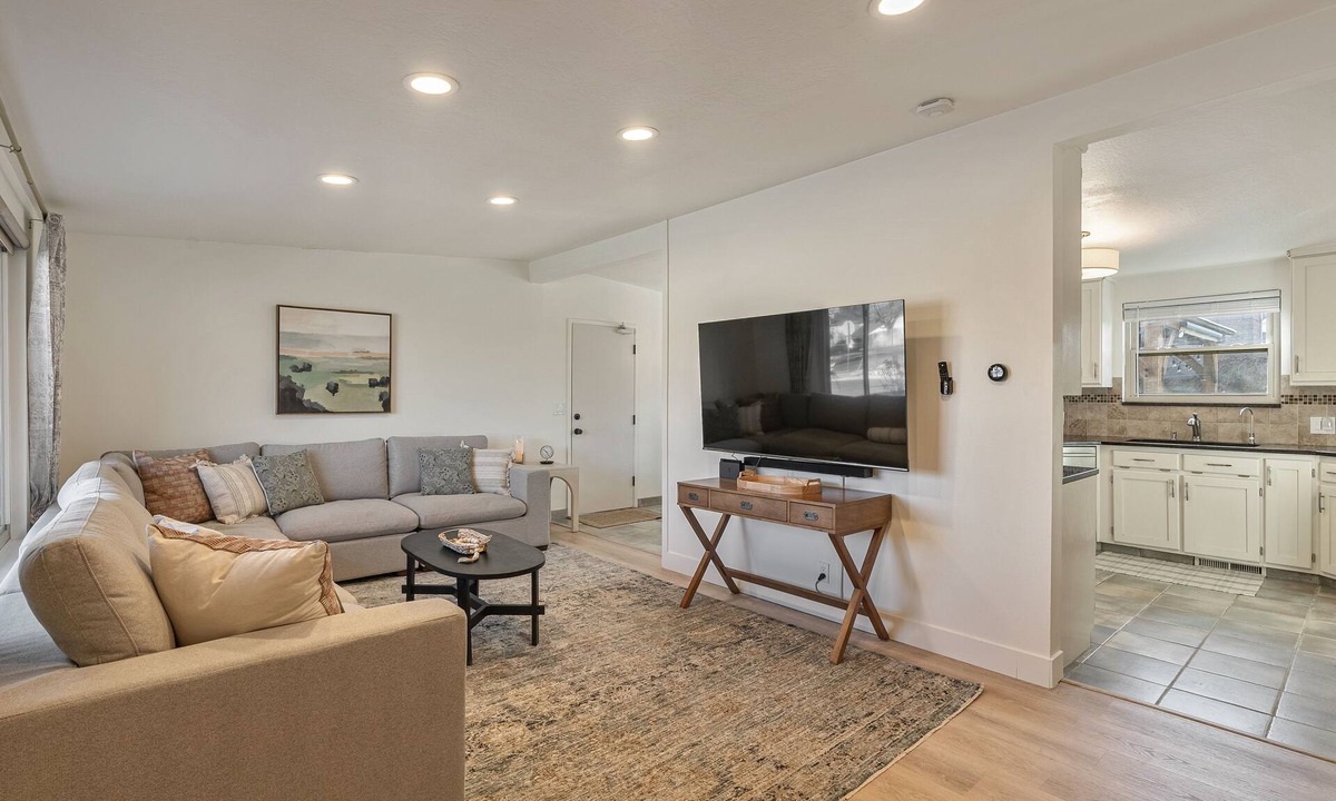 Murray House | Featuring: Arcade Gameroom Pool Great for Families!