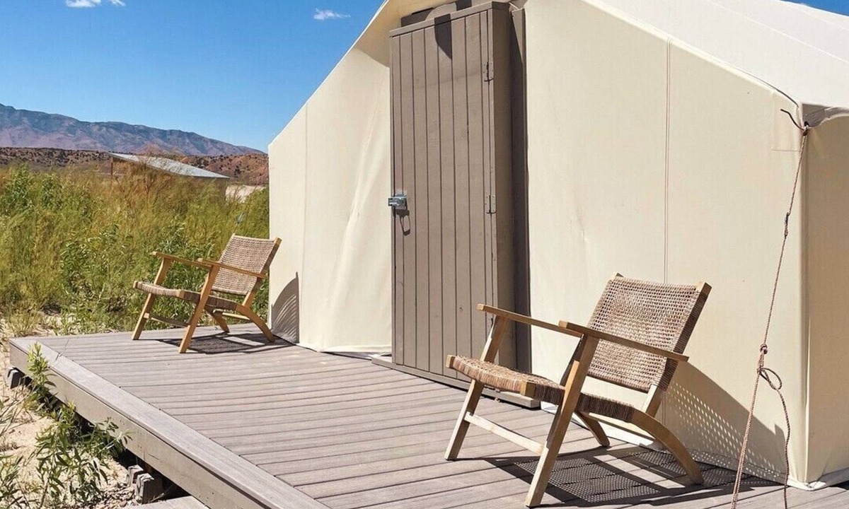 Utah RV Rental | Firepit-Shade-Chairs-Dark Skies