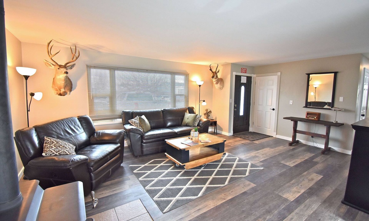Manila House | Flaming Gorge Getaway - Boat Parking + Fenced Yard + Prime Location!