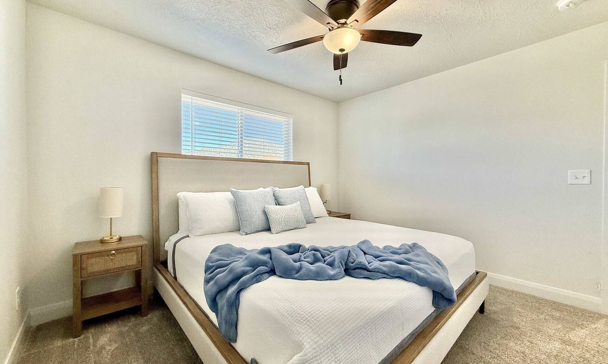Glendale House | Glendale Townhome | Hot Tub Near Zion & Bryce