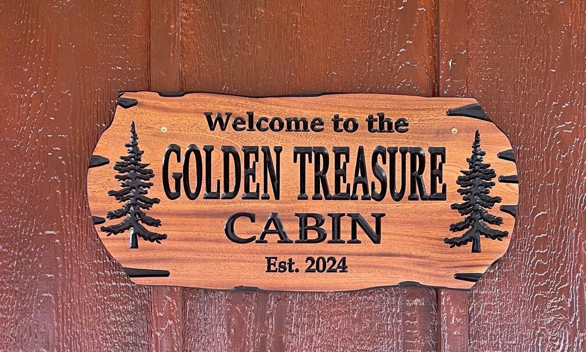 Red River Cabin | Golden Treasure Cabin