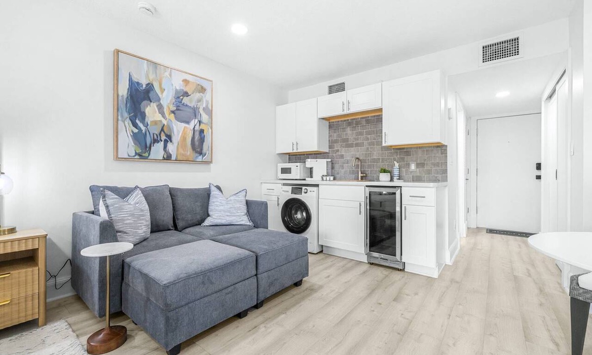 Wesley Chapel Condo | Golf Course Views | Upscale Studio | Wesley Chapel | Sleeps 2, Pickleball Included | Saddlebrook