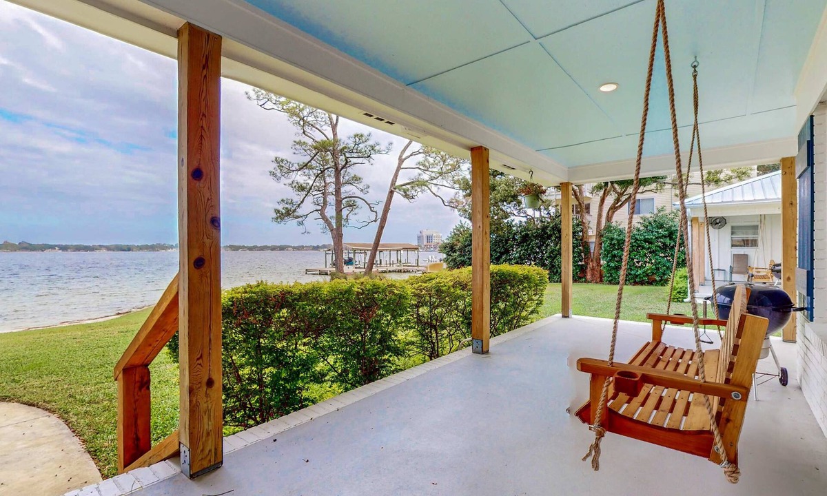 Ocean City House | Gorgeous waterfront coastal cottage with dock, Wifi, & private washer&dryer