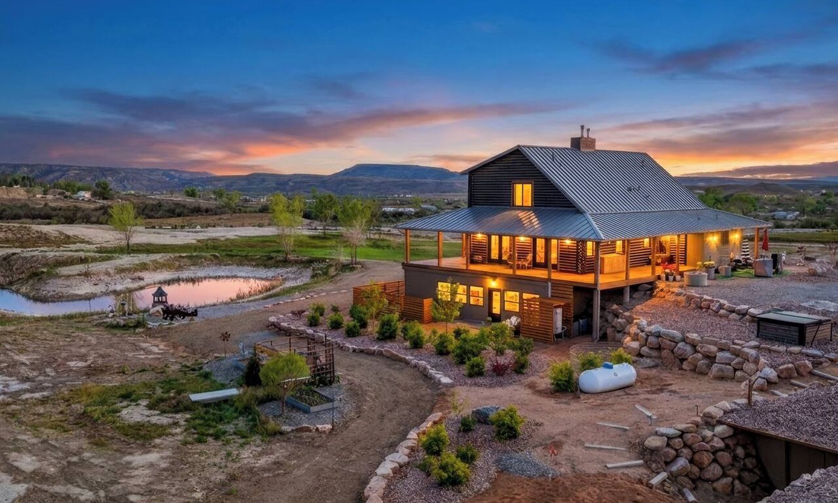 Mesa County Cabin | Great Divide Lodge - Luxury Colorado Country Retreat Near Grand Junction