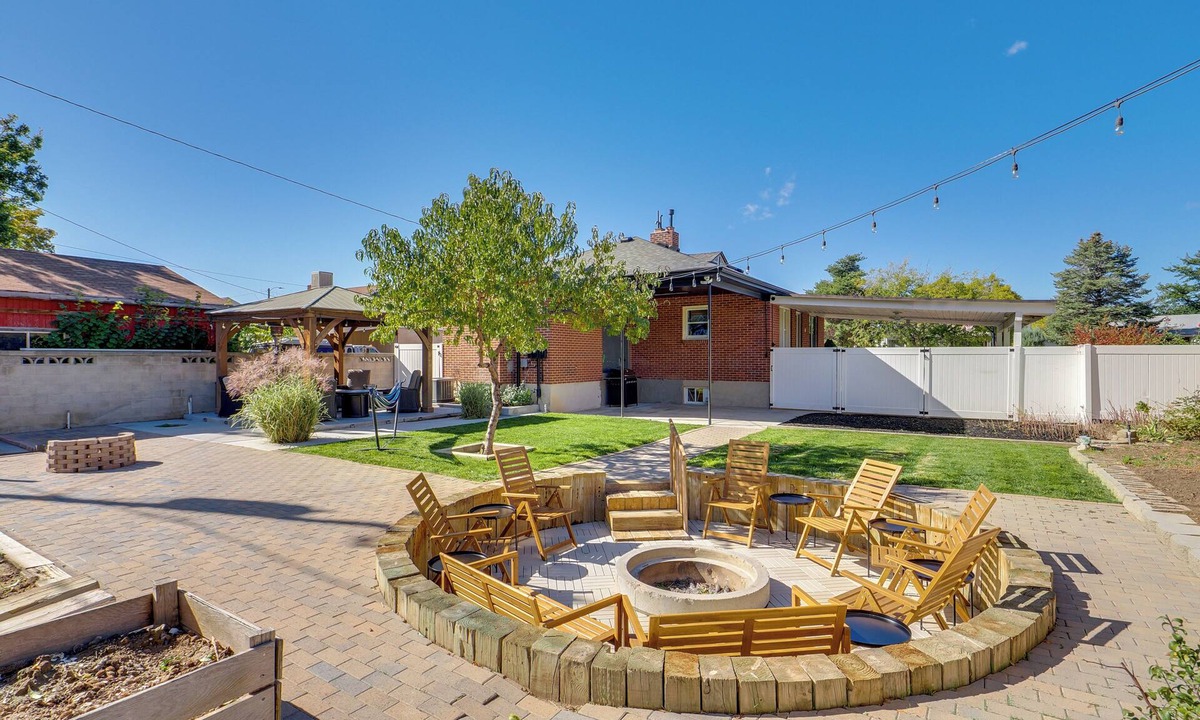 Midvale House | Great Outdoor Space! Family Home in SLC Suburbs