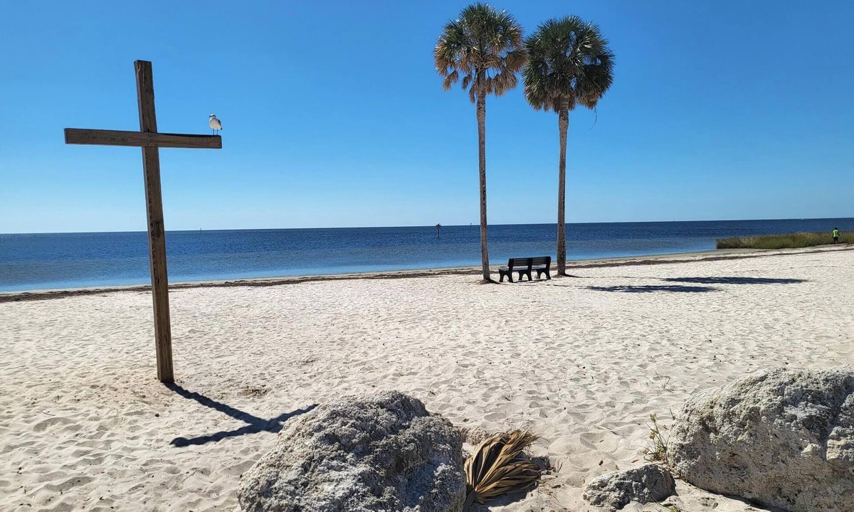 Keaton Beach RV Rental | Great RV Lot with shared dock. Deep water access and just minutes from the beach