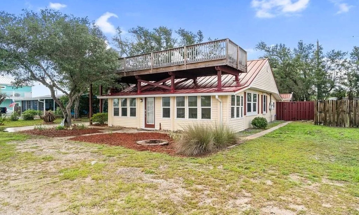 Mexico Beach House | Great Views -Pet Friendly -Great Rates for Late Summer and Fall Dates -Book Now!