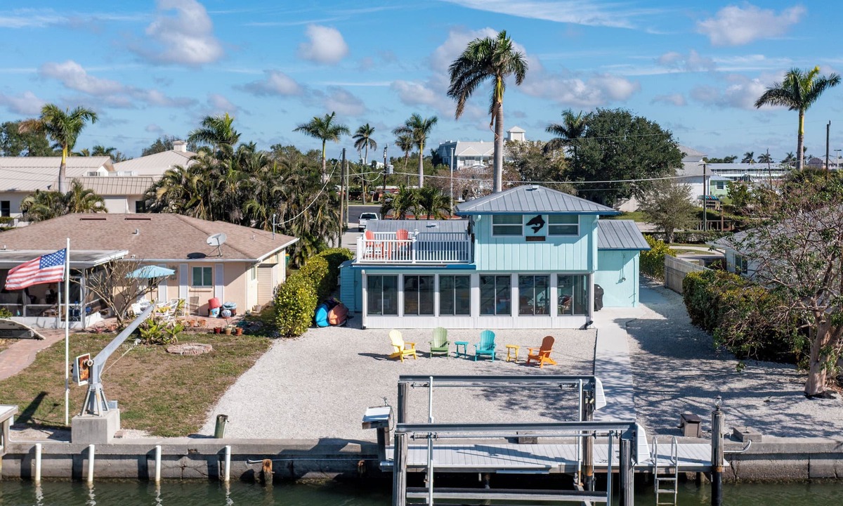 Isles of Capri House | Gulf Access-Waterfront Home-Isles of Capri, FL