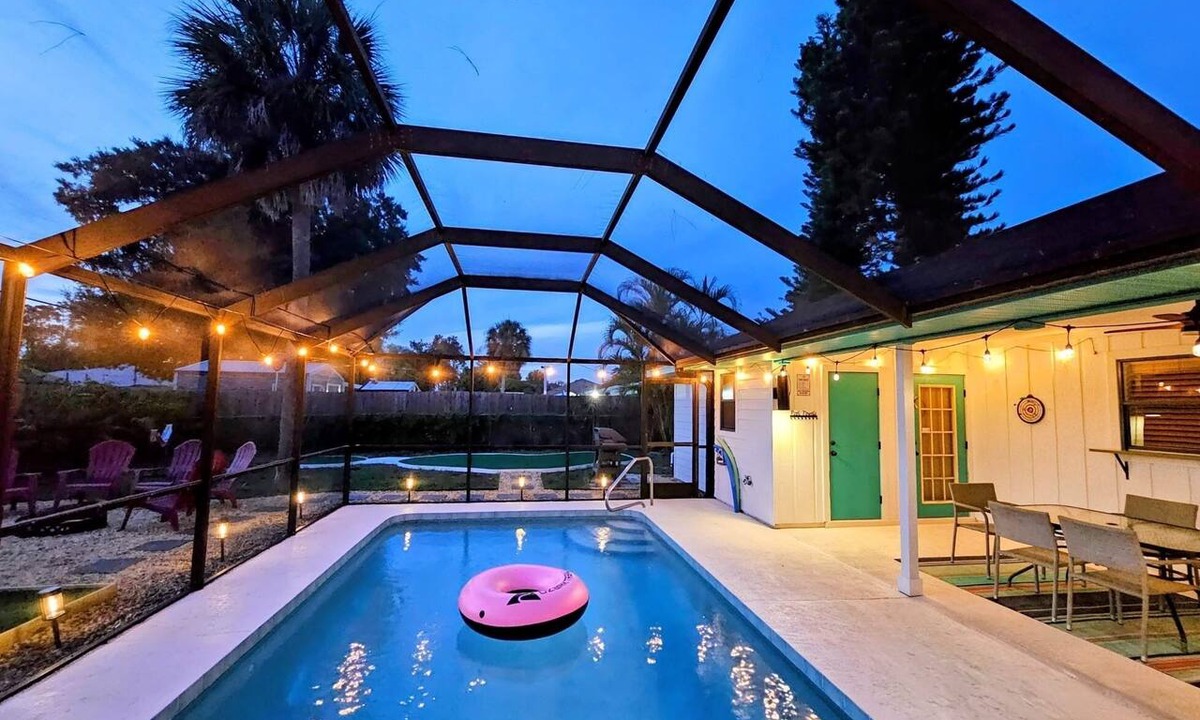 North Port House | Heated Pool, HotTub, MiniGolf, Bowling, GameRoom
