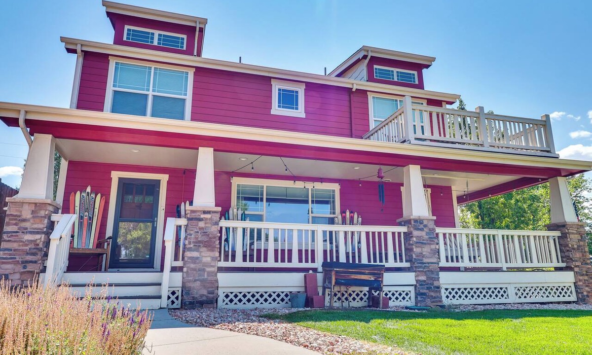 Castle Rock House | Historic Downtown Castle Rock Home