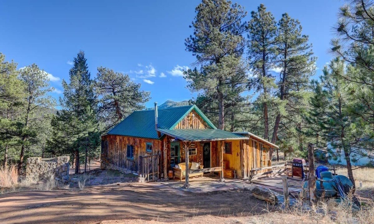 Pine Cabin | Historical Cabin with gorgeous views in Pine, Colorado!