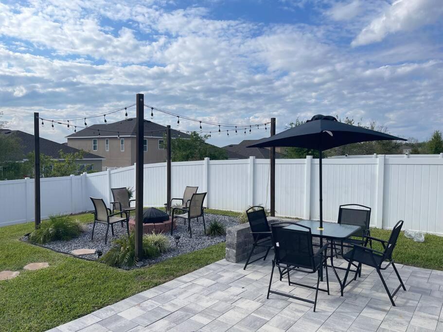 Davenport Apartment | Home away from home 4B/2B + Pool