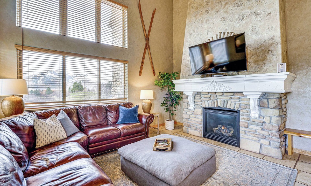 Wolf Creek House | Hot Tub & Mtn-View Deck: Townhome in Eden