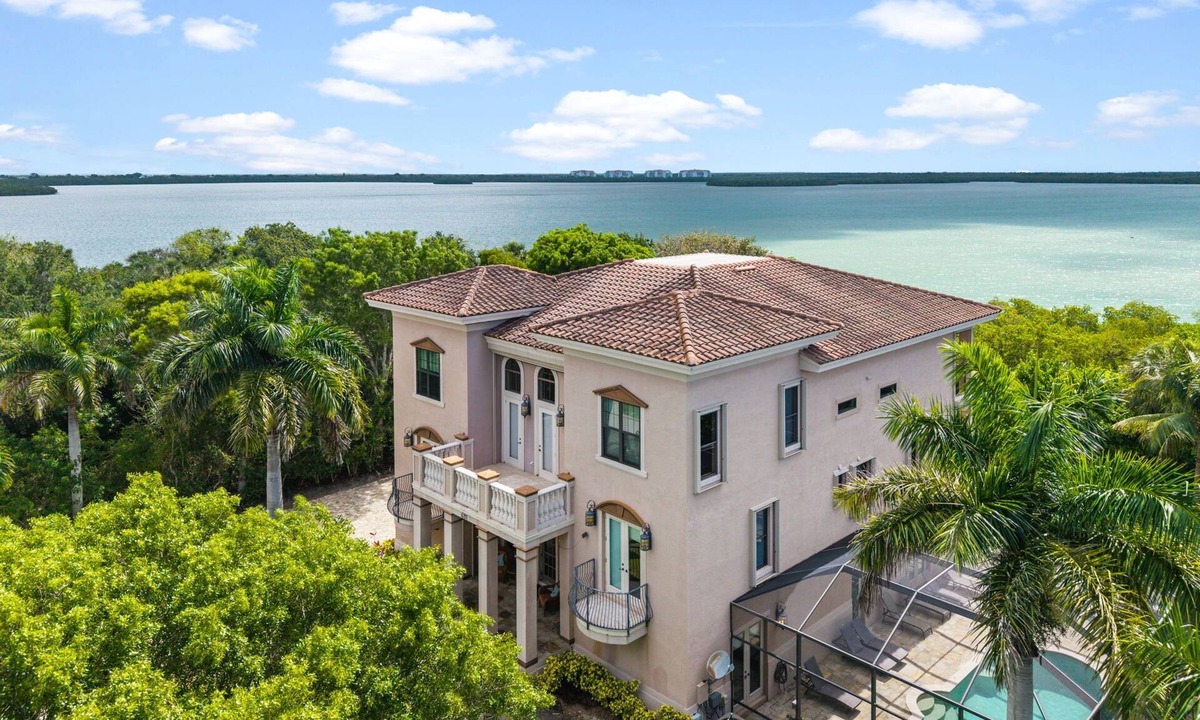 Marco Island House | Huge Estate, Heated Pool, Water View, King beds, Sleeps 20