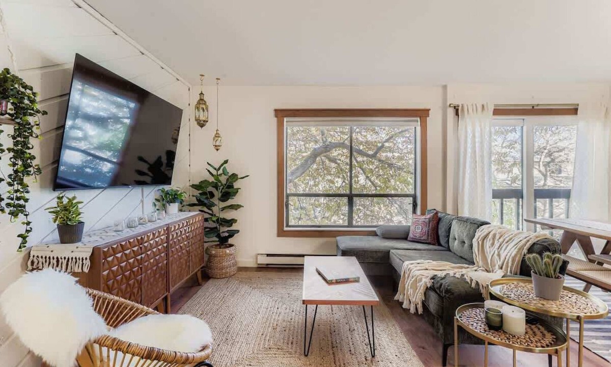 Newlands Condo | Idyllic West Boulder 2BDR Furnished Home