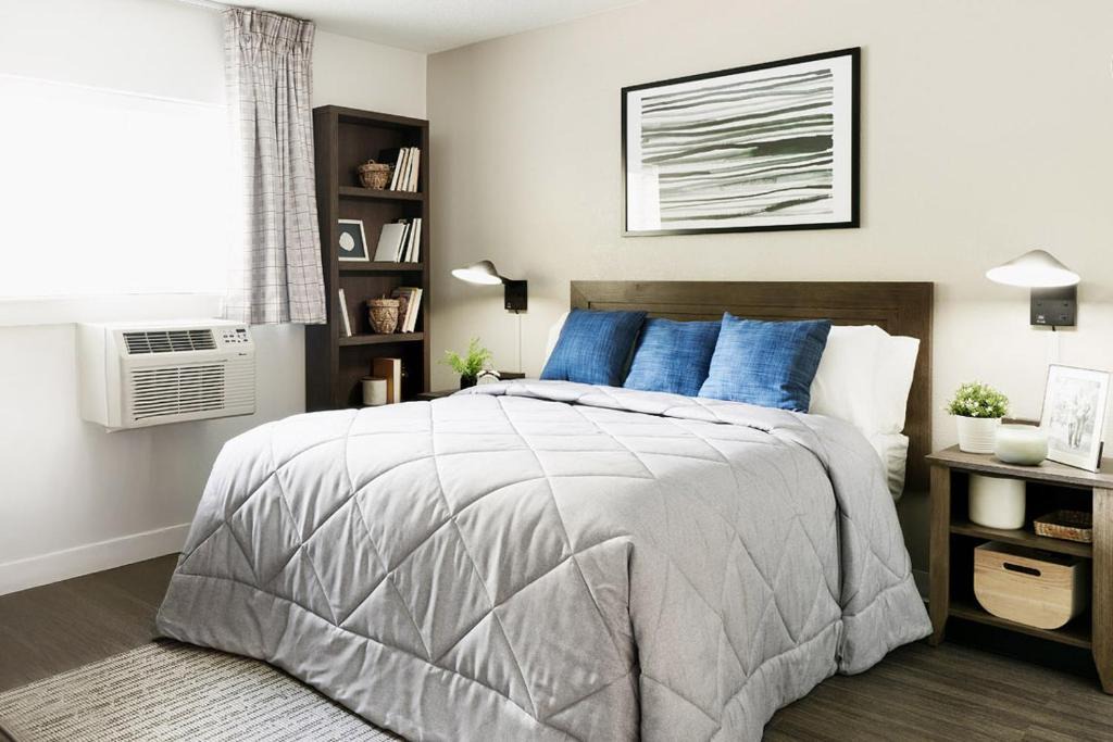 South Salt Lake Hotel | InTown Suites Extended Stay Salt Lake City UT - South