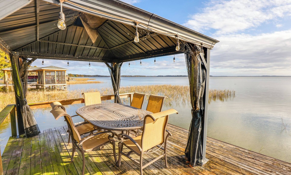 Leesburg House | Lake Harris Retreat: Fisherman's Paradise