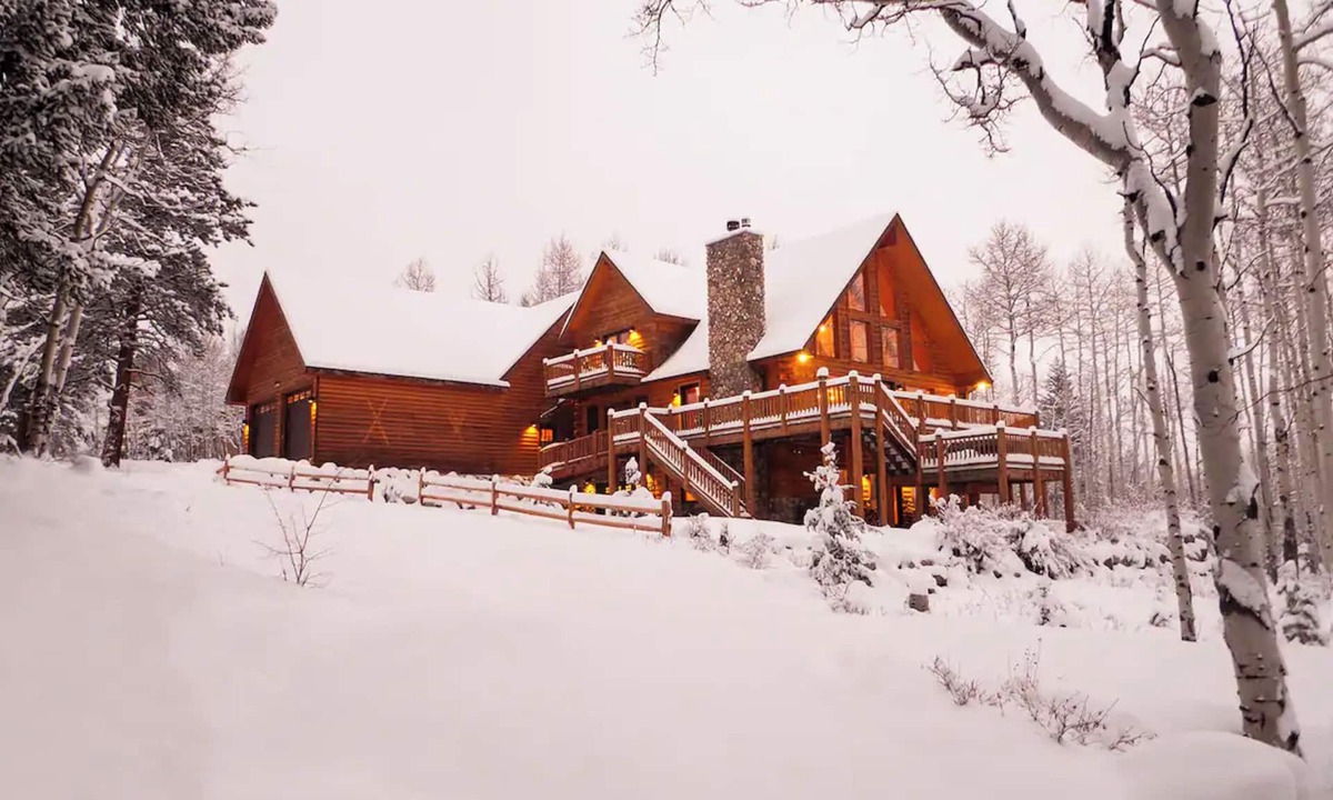 Twin Lakes Cabin | Lakeview Mountain Cabin with Wraparound Deck, Hot Tub & Wood Burning Fireplace.