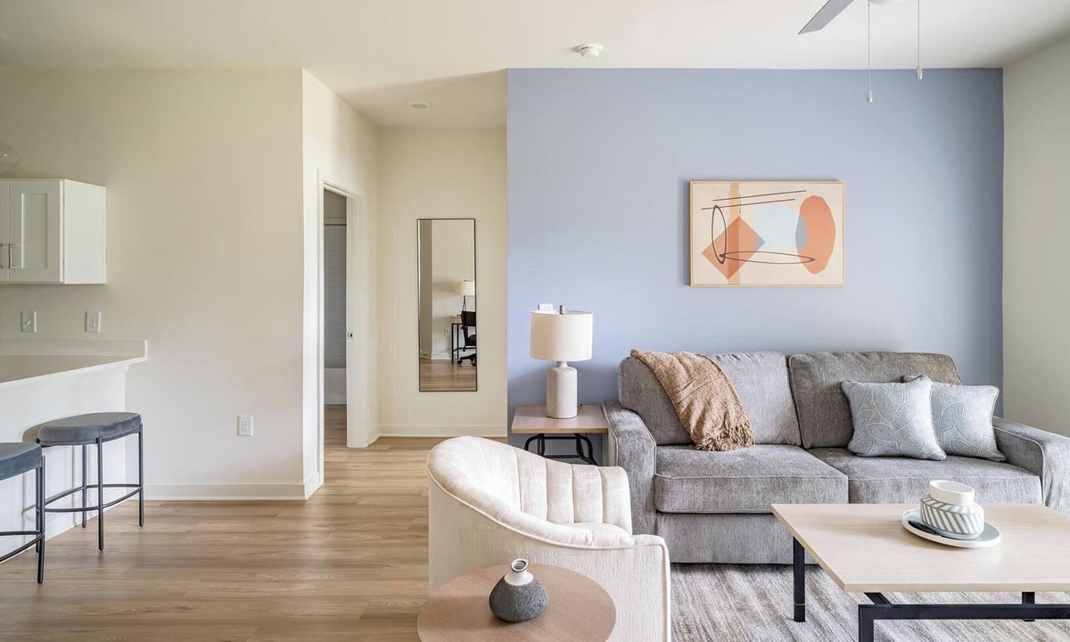 Bellview Apartment | Landing | Amazing 2BD, Gym, Pool
