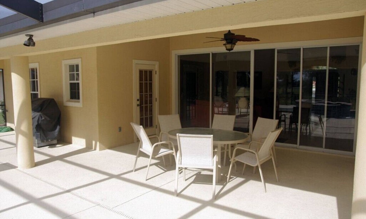 Inverness Villa | Large 4-bedroom villa with pool and hot tub
