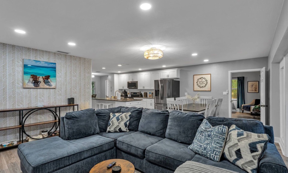 Winter Haven House | Large Family Home, Legoland, Pet Friendly, 7 Beds