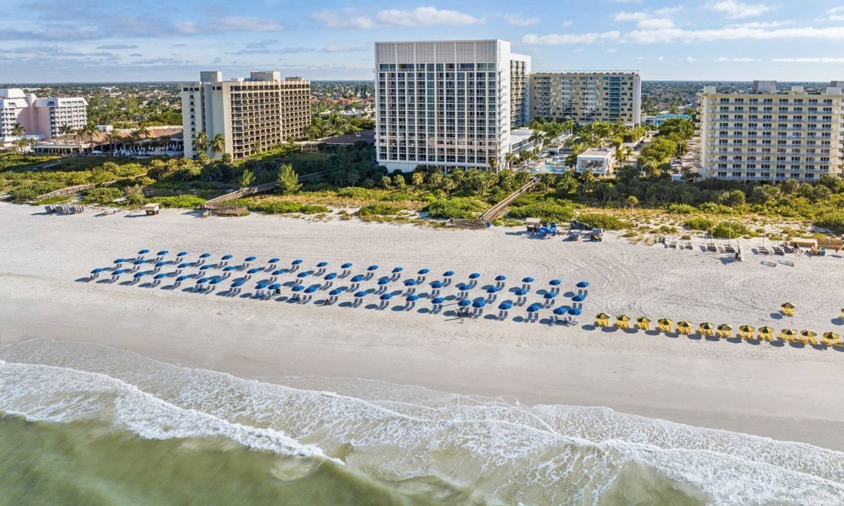 Marco Island Resort | Luxurious2BD/2Bath on high floor at Marriott's Crystal Shores on Marco Island