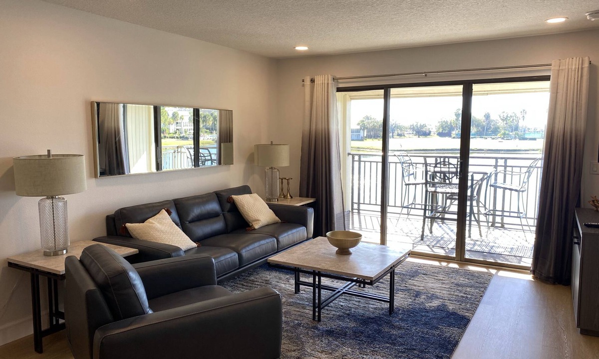Wesley Chapel Condo | Luxury 2 BDRM Condo in Gated Golf Course Community ~ Water/Golf Course views