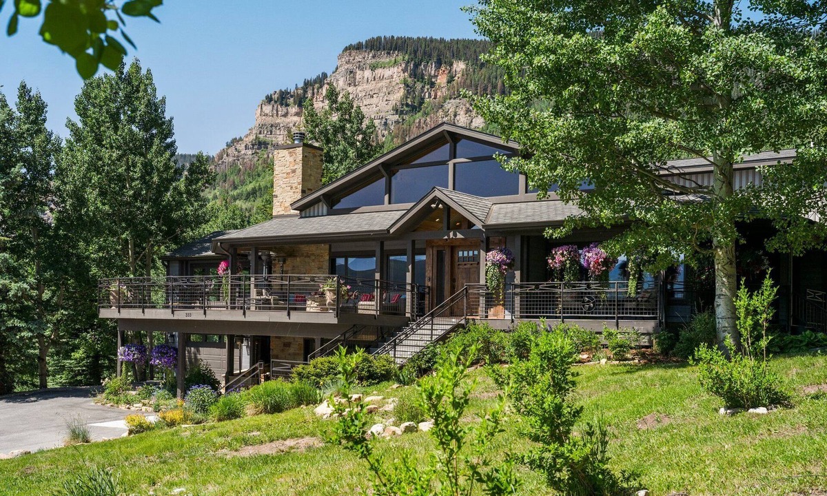 Purgatory House | Luxury Mountain Chalet with Elevator & Hot Tub, Dog Friendly