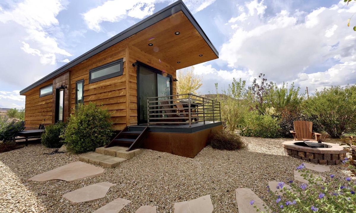 Escalante House | Luxury Tiny Home Near Grand Staircase Utah