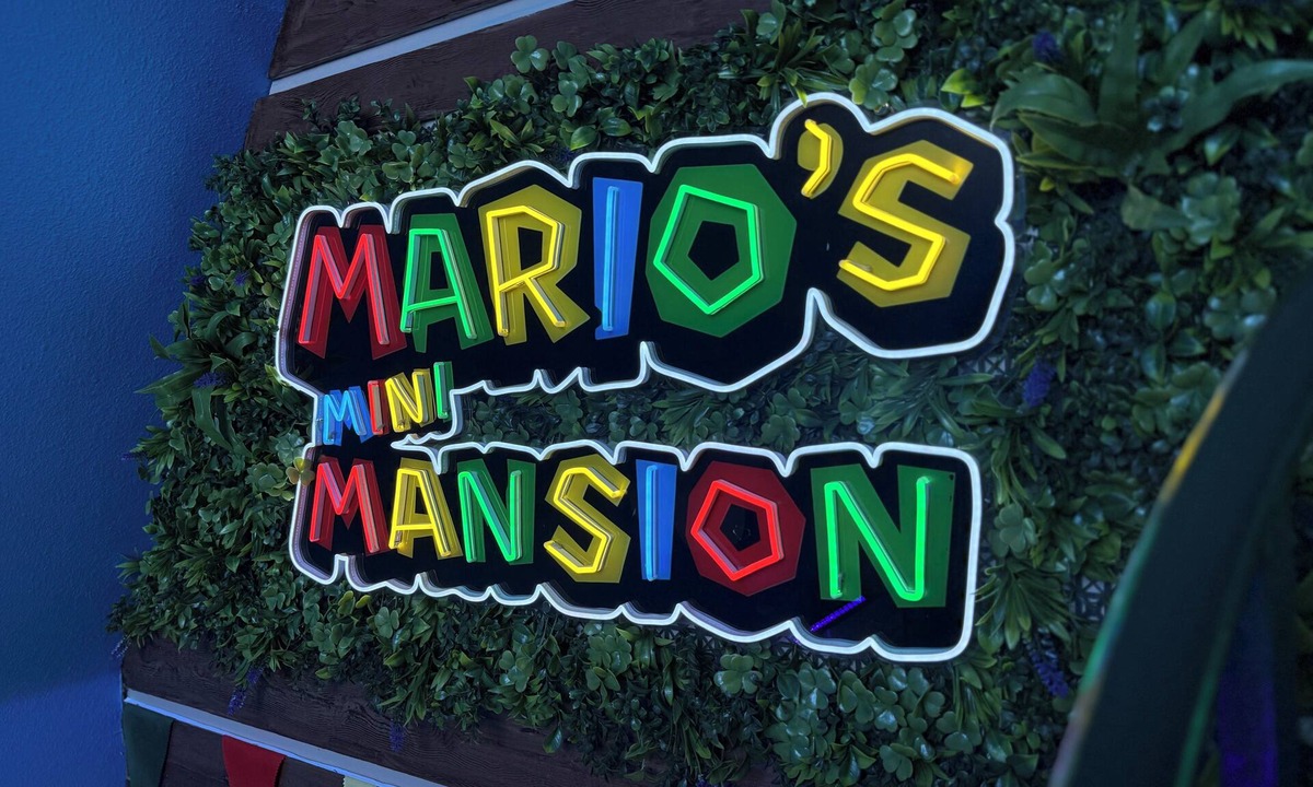 Clermont House | Mario's Mini Mansion: Themed Family Fun in Clermont, Florida! Locals Welcome