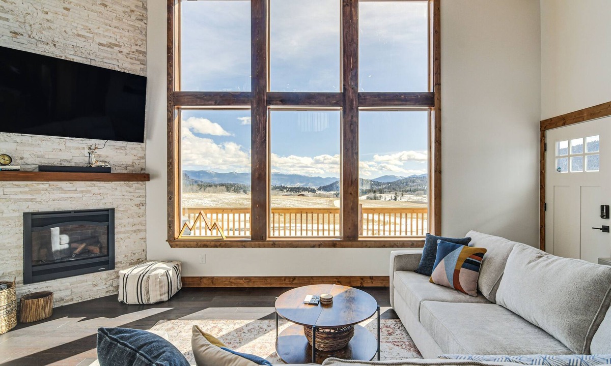 Indian Mountain Cabin | 'Meadowlark Mountain Club' w/Views of the Rockies