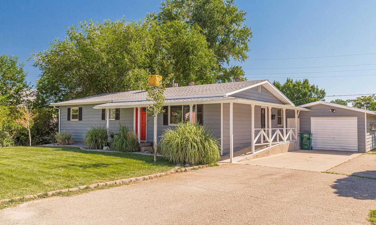 Fruita House | Mesa Manor: Comfortable & Modern Family Retreat