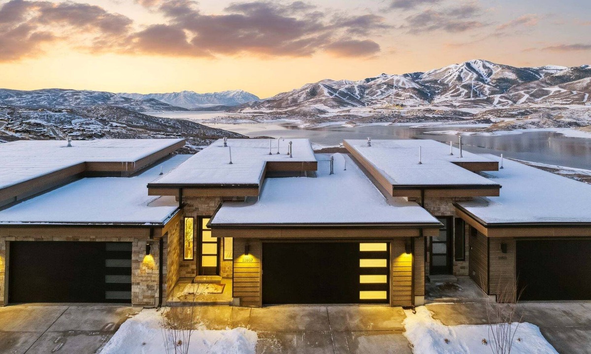 Hideout House | MOUNTAIN LUXE | Panoramic Views + Private Hot Tub