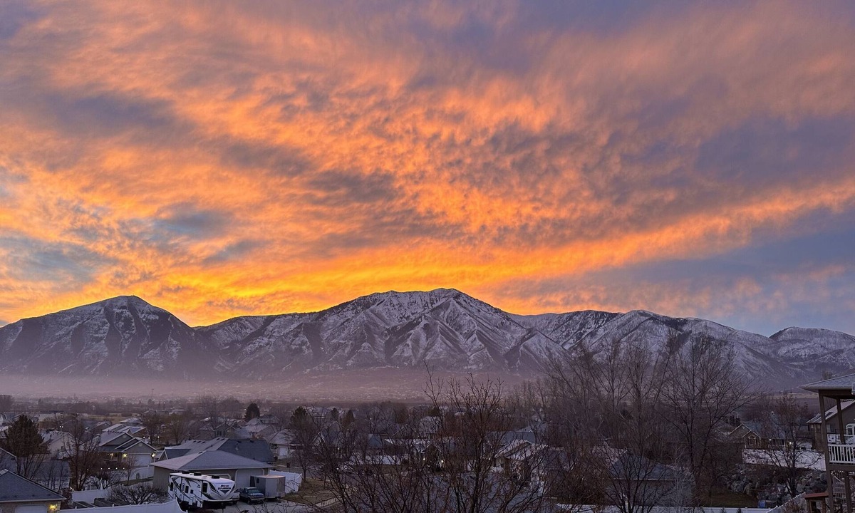 Payson House | Mountain View Retreat - Sleeps 20! Perfect for large gatherings