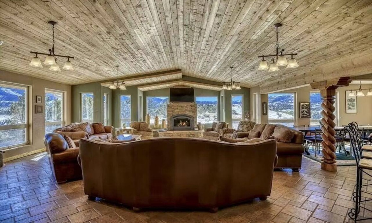 Del Norte House | Mountain View retreat, Pool, Hot tub, Jacuzzi.