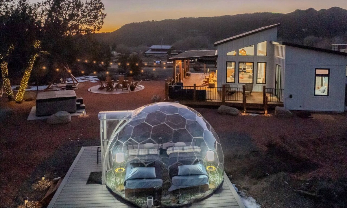Glendale House | NEW Star Dome Adventure Retreat | Hot Tub Climbing Hammocks EV Ready