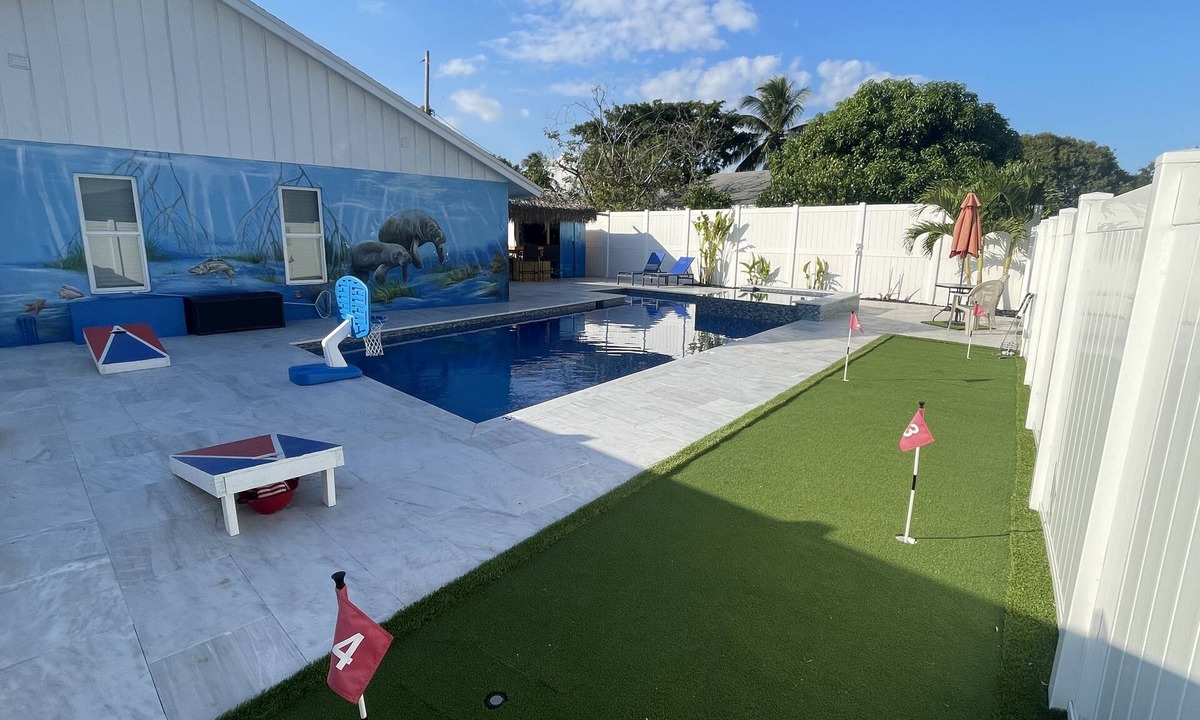 Tropic Palms House | Ocean Reef Paradise, Big Pool, Spa, Tiki Bar, Golf