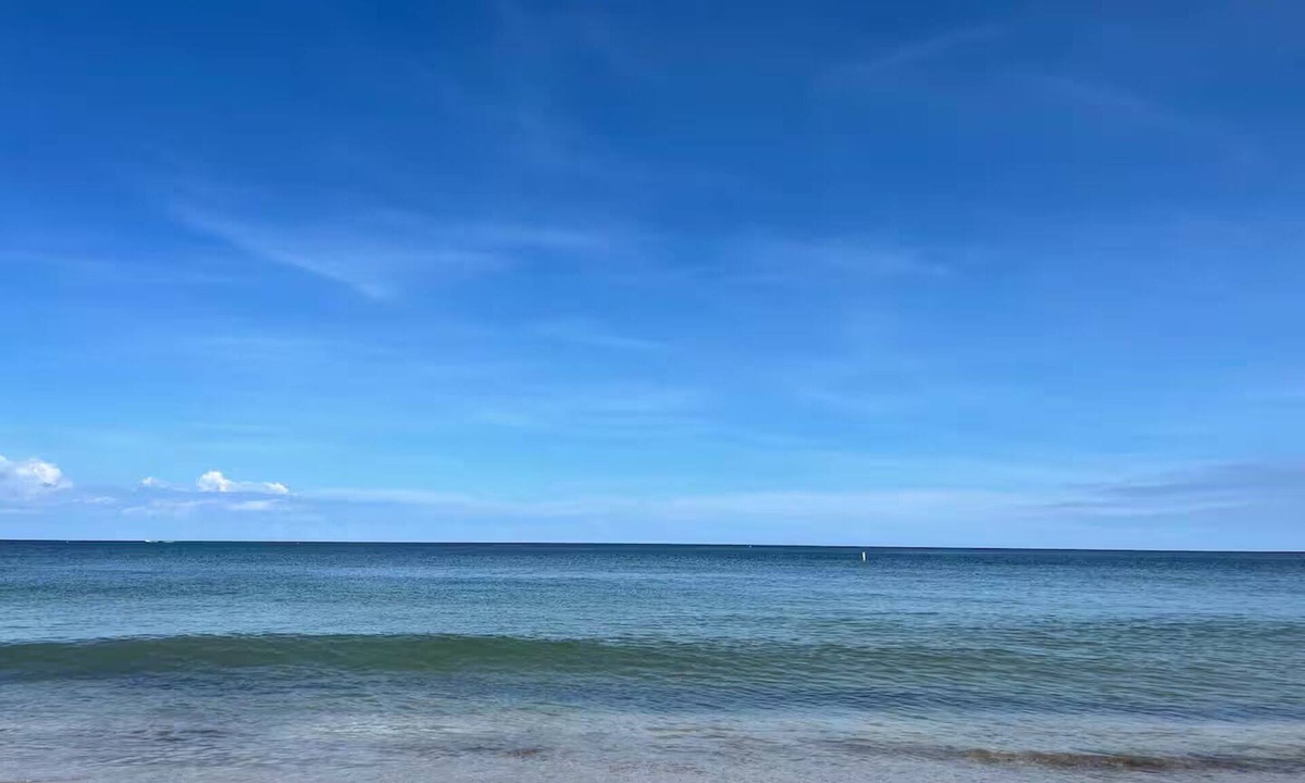 Bermuda Riviera Condo | Oceanfront Room with Balcony Unit 812