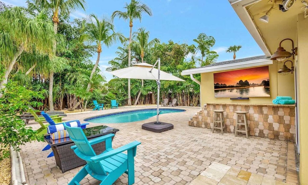 Florida North Atlantic Coast House | Palm Beach Gardens Retreat | Pool, Hot Tub & Outdoor Lounge