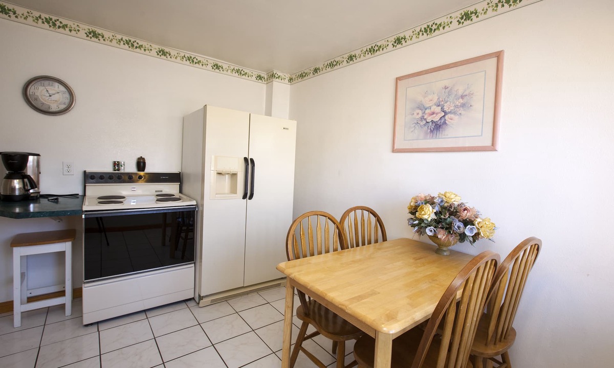 Manitou Springs Hotel | Park Row Lodge