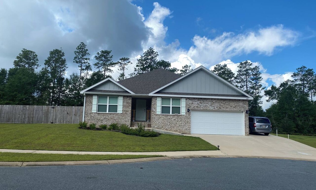 Laurel Hill House | Peaceful Cul-de-sac, Just North of Crestview Area!