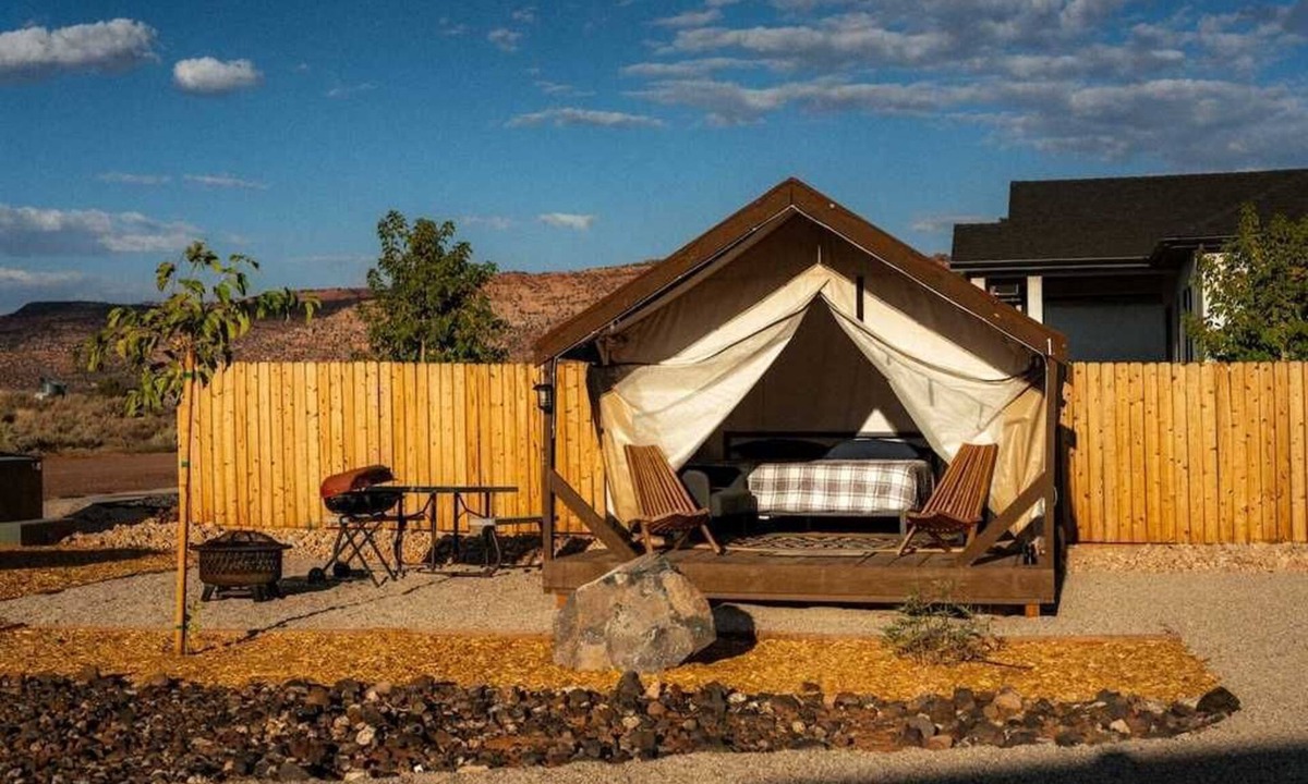 Colorado City RV Rental | Peaceful Safari Tent Getaway with Canaan Views