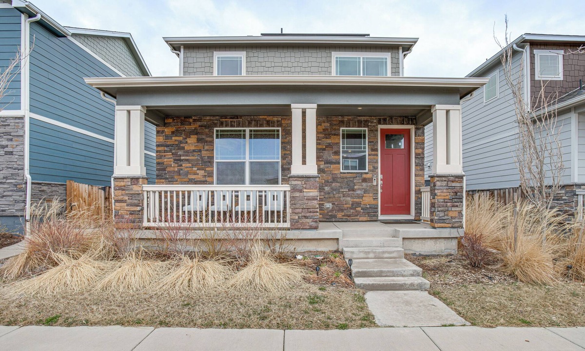 Aurora House | Perfect for Families! Quiet Aurora Home