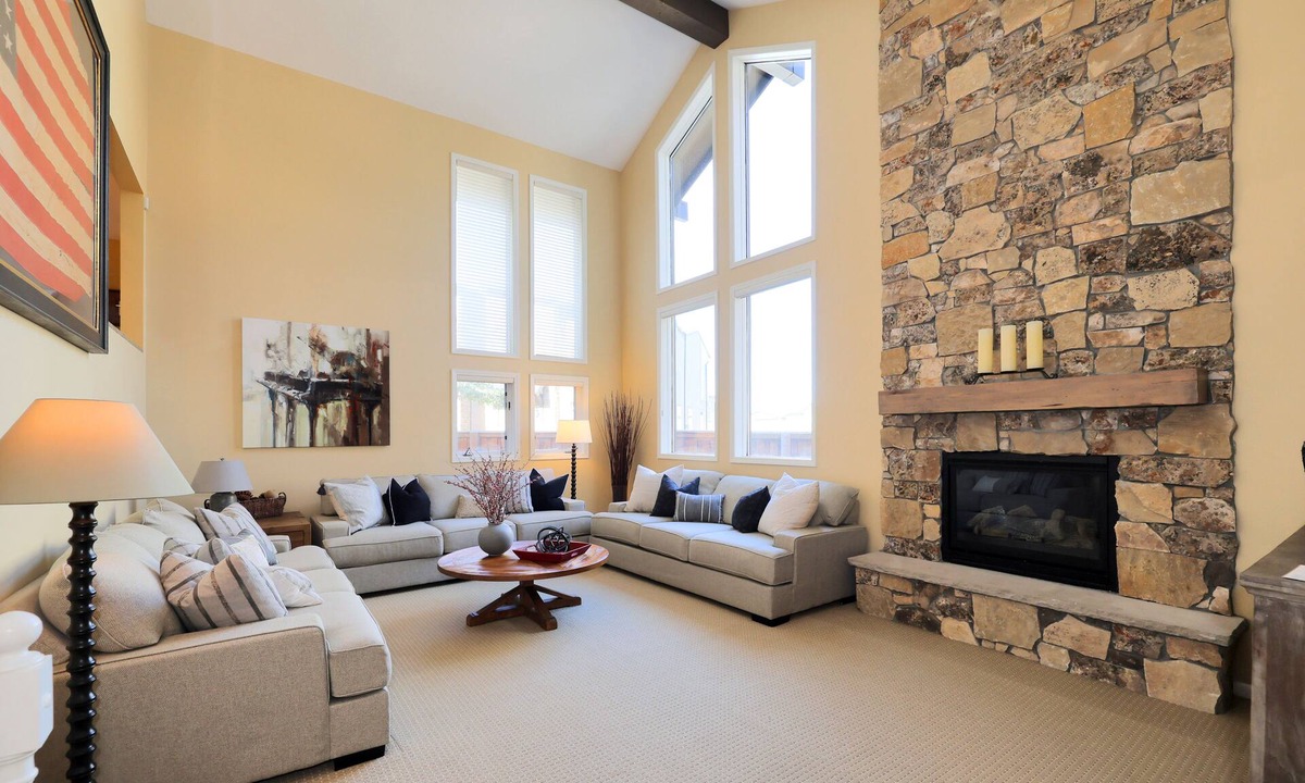 Cottonwood Heights Condo | Perfect Ski Vacation - Large Condo with 4 Ensuite Bed/Bath w/Hot Tub & Grill