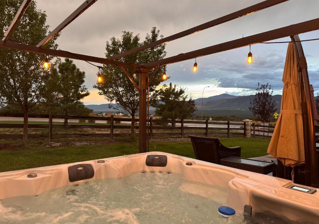 Northgate House | Pikes Peak Place, Views, Hot Tub, Air Force Academy