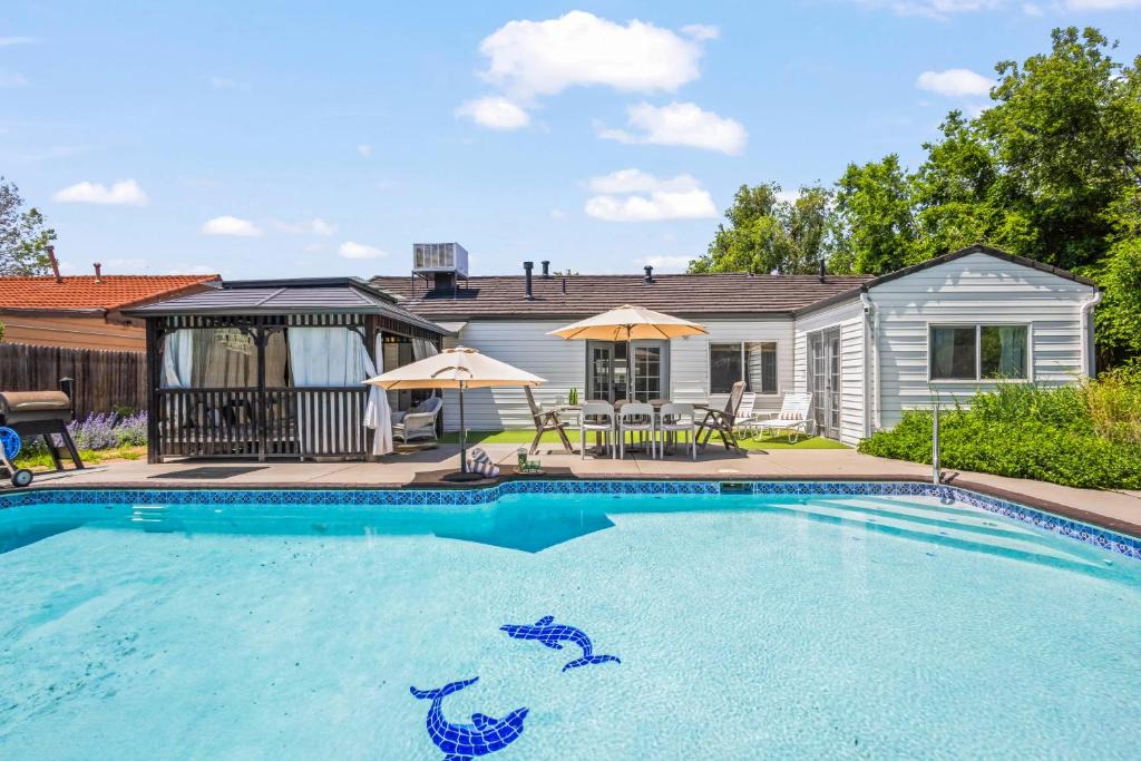 University Hills House | Pool House Escape with Cabana and Garden Vibes